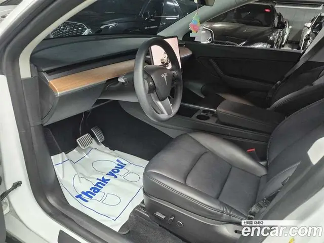 Tesla Model Y 2022 0.1 автомат (гидро), миниатюра 8 Tesla Model Y 2022 0.1 автомат (гидро), миниатюра 8
