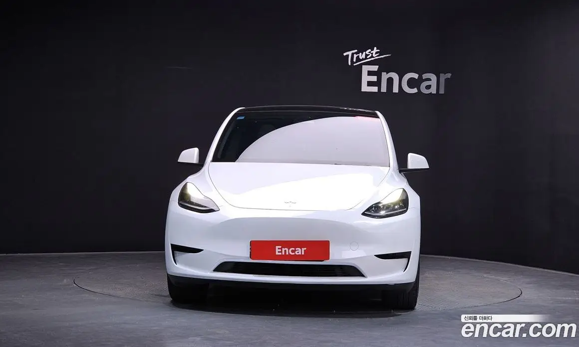 Tesla Model Y 2024 0.2 автомат (гидро), фото 2 Tesla Model Y 2024 0.2 автомат (гидро), фото 2