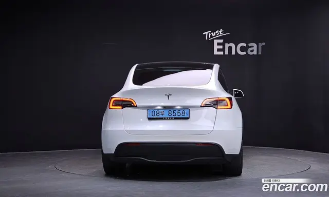 Tesla Model Y 2024 0.2 автомат (гидро), миниатюра 3 Tesla Model Y 2024 0.2 автомат (гидро), миниатюра 3
