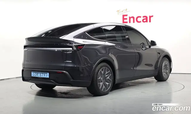 Tesla Model Y 2026 0.2 автомат (гидро), миниатюра 1 Tesla Model Y 2026 0.2 автомат (гидро), миниатюра 1