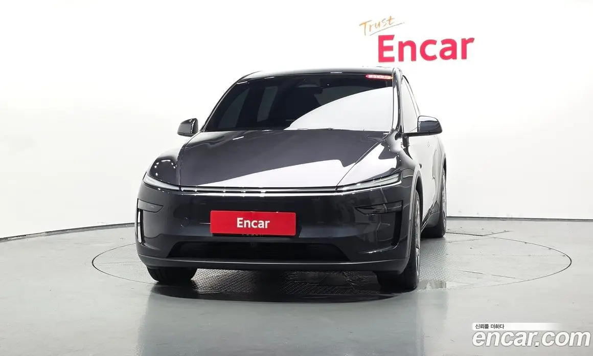 Tesla Model Y 2026 0.2 автомат (гидро), фото 2 Tesla Model Y 2026 0.2 автомат (гидро), фото 2