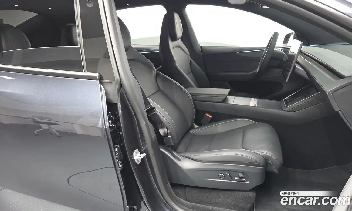 Tesla Model Y 2026 0.2 автомат (гидро), фото 16 Tesla Model Y 2026 0.2 автомат (гидро), фото 16