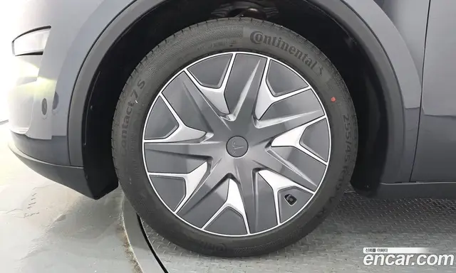 Tesla Model Y 2026 0.2 автомат (гидро), миниатюра 4 Tesla Model Y 2026 0.2 автомат (гидро), миниатюра 4