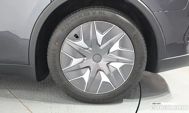 Tesla Model Y 2026 0.2 автомат (гидро), миниатюра 6 Tesla Model Y 2026 0.2 автомат (гидро), миниатюра 6