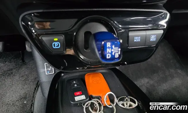 Toyota Prius 2021 1.8 автомат (гидро), миниатюра 11 Toyota Prius 2021 1.8 автомат (гидро), миниатюра 11