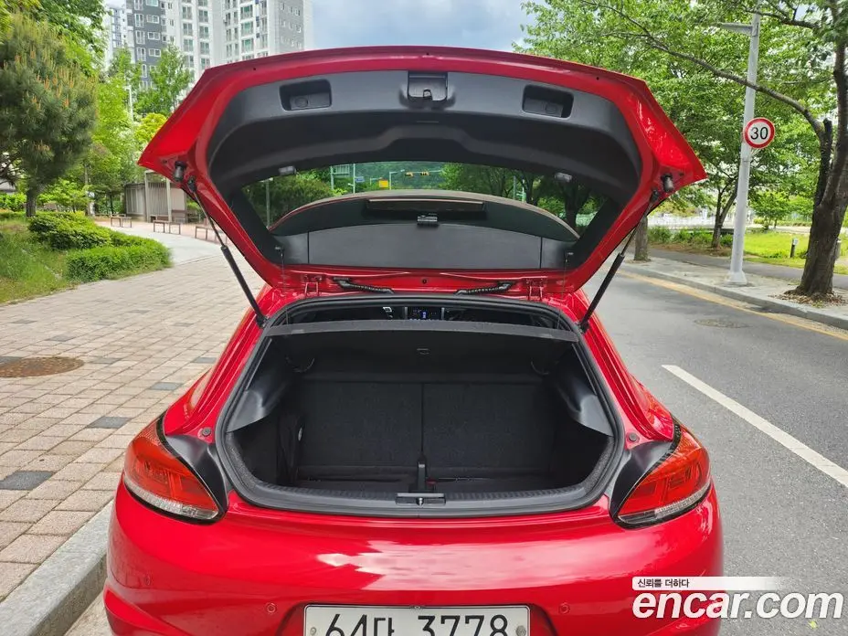 Volkswagen Scirocco 2013 2.0 автомат (гидро), фото 16 Volkswagen Scirocco 2013 2.0 автомат (гидро), фото 16