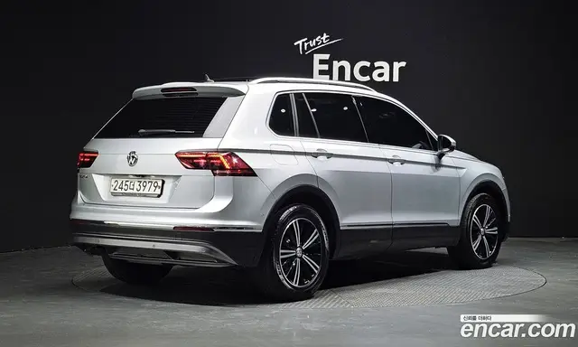 Volkswagen Tiguan 2020 2.0 автомат (гидро), миниатюра 2 Volkswagen Tiguan 2020 2.0 автомат (гидро), миниатюра 2