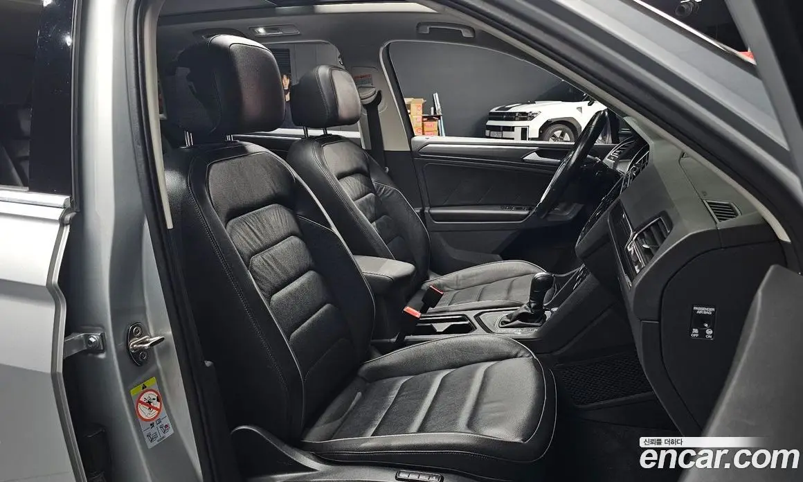 Volkswagen Tiguan 2020 2.0 автомат (гидро), фото 11 Volkswagen Tiguan 2020 2.0 автомат (гидро), фото 11