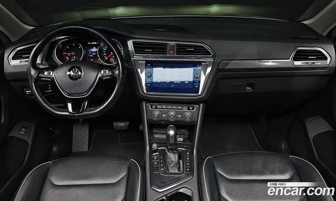 Volkswagen Tiguan 2020 2.0 автомат (гидро), фото 7 Volkswagen Tiguan 2020 2.0 автомат (гидро), фото 7