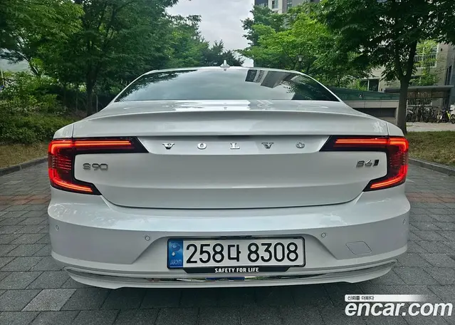 Volvo S90 2025 2.0 автомат (гидро), миниатюра 5 Volvo S90 2025 2.0 автомат (гидро), миниатюра 5
