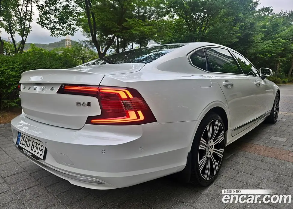 Volvo S90 2025 2.0 автомат (гидро), фото 6 Volvo S90 2025 2.0 автомат (гидро), фото 6
