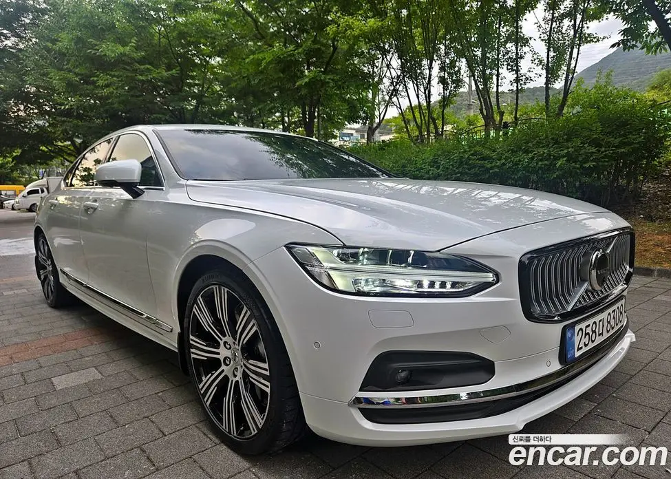 Volvo S90 2025 2.0 автомат (гидро), фото 8 Volvo S90 2025 2.0 автомат (гидро), фото 8
