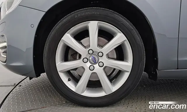 Volvo V60 2017 2.0 автомат (гидро), миниатюра 5 Volvo V60 2017 2.0 автомат (гидро), миниатюра 5