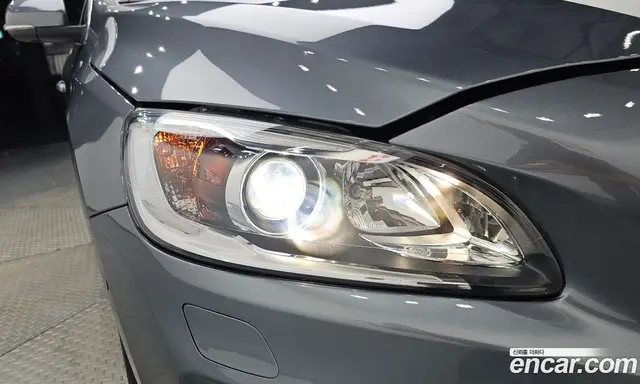 Volvo V60 2017 2.0 автомат (гидро), миниатюра 8 Volvo V60 2017 2.0 автомат (гидро), миниатюра 8