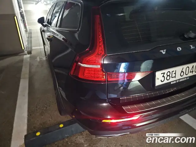 Volvo V60 2019 2.0 автомат (гидро), миниатюра 8 Volvo V60 2019 2.0 автомат (гидро), миниатюра 8