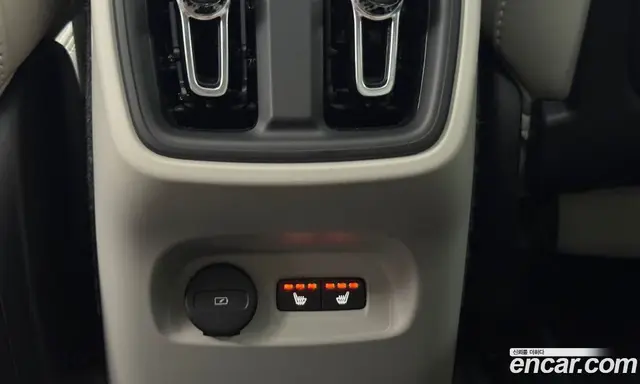 Volvo XC40 2026 2.0 автомат (гидро), миниатюра 12