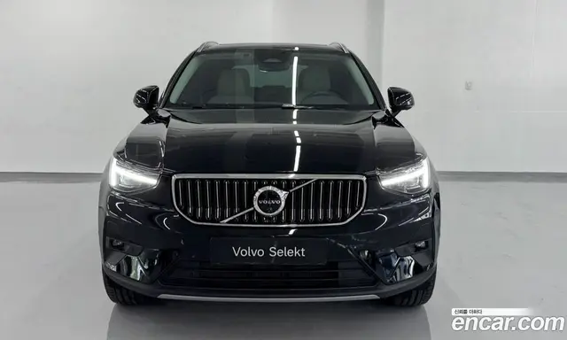 Volvo XC40 2026 2.0 автомат (гидро), миниатюра 3 Volvo XC40 2026 2.0 автомат (гидро), миниатюра 3