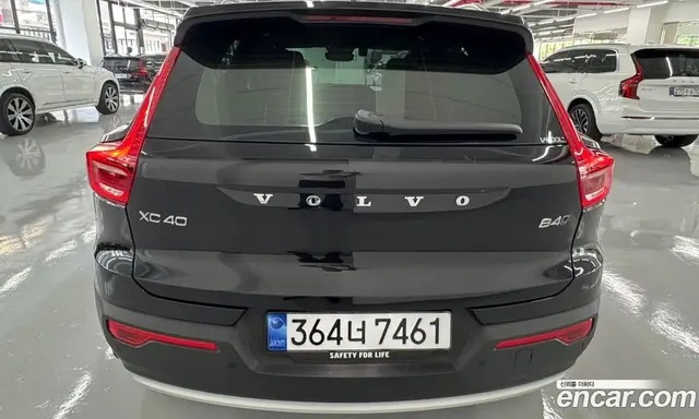 Volvo XC40 2026 2.0 автомат (гидро), миниатюра 4 Volvo XC40 2026 2.0 автомат (гидро), миниатюра 4