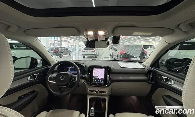 Volvo XC40 2026 2.0 автомат (гидро), миниатюра 7 Volvo XC40 2026 2.0 автомат (гидро), миниатюра 7