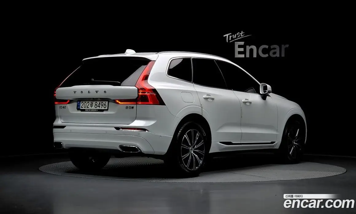 Volvo XC60 2021 2.0 автомат (гидро), фото 2 Volvo XC60 2021 2.0 автомат (гидро), фото 2
