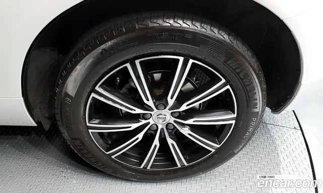 Volvo XC60 2021 2.0 автомат (гидро), миниатюра 5 Volvo XC60 2021 2.0 автомат (гидро), миниатюра 5