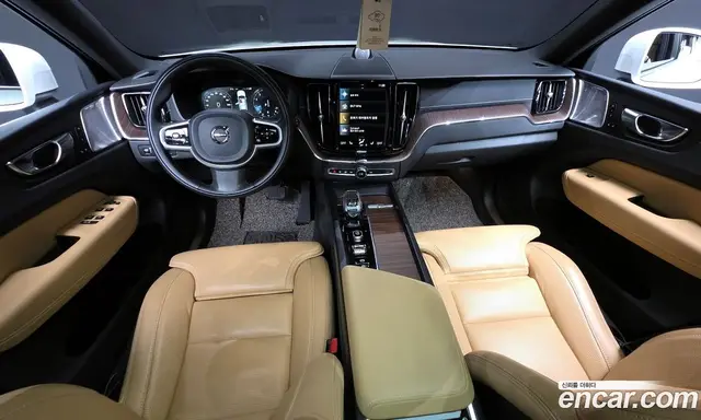 Volvo XC60 2021 2.0 автомат (гидро), миниатюра 7 Volvo XC60 2021 2.0 автомат (гидро), миниатюра 7