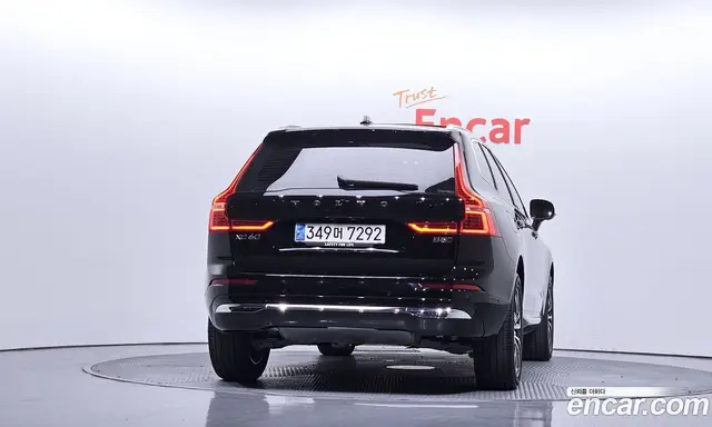 Volvo XC60 2023 2.0 автомат (гидро), миниатюра 4 Volvo XC60 2023 2.0 автомат (гидро), миниатюра 4