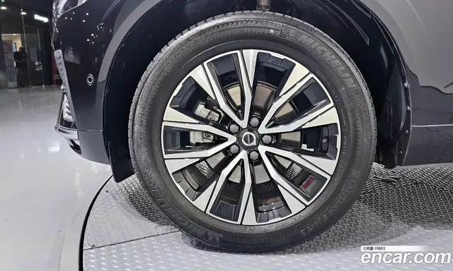 Volvo XC60 2023 2.0 автомат (гидро), миниатюра 5 Volvo XC60 2023 2.0 автомат (гидро), миниатюра 5