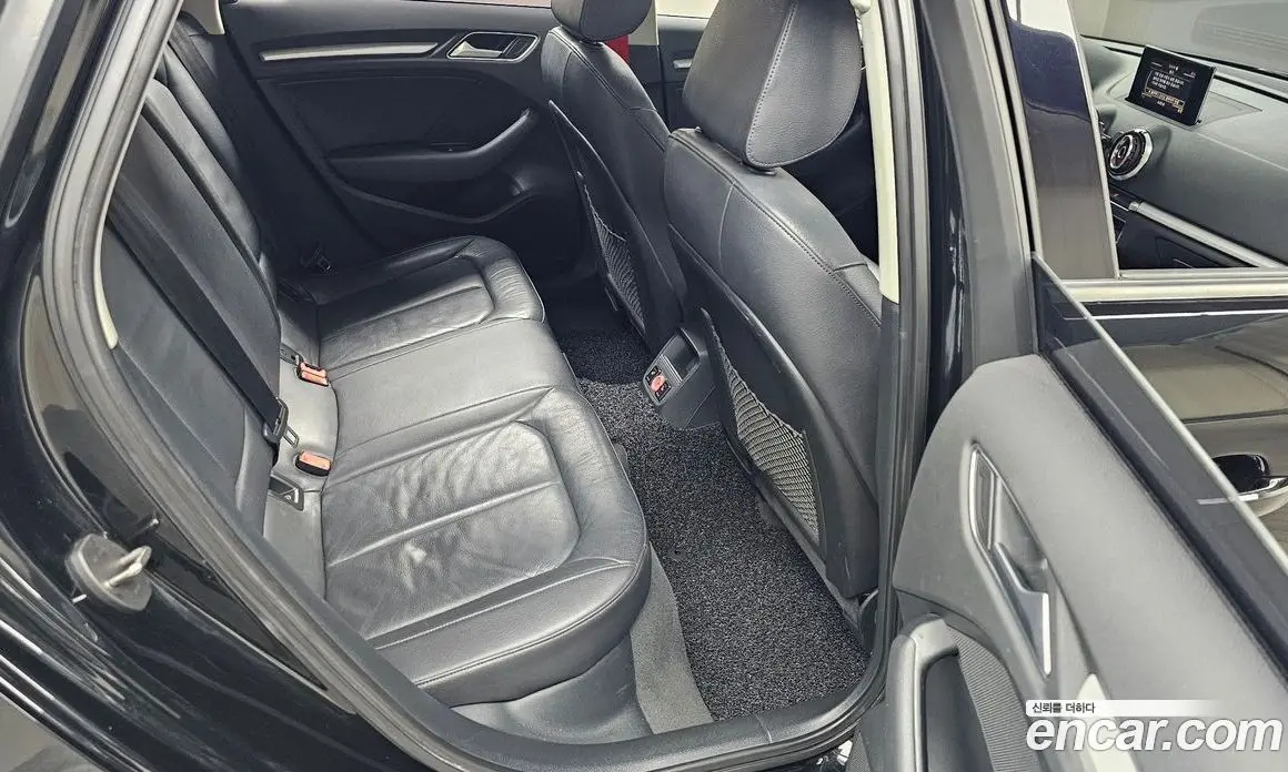 Audi A3 2015 1.6 автомат (гидро), фото 17 Audi A3 2015 1.6 автомат (гидро), фото 17
