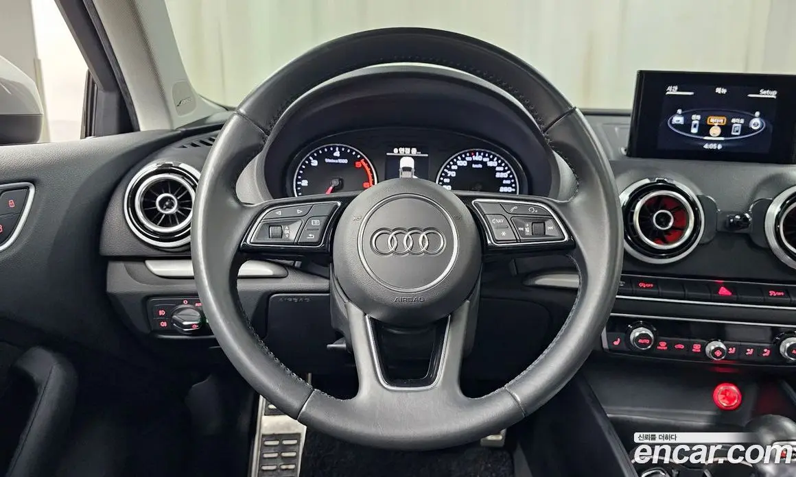 Audi A3 2015 1.6 автомат (гидро), фото 18 Audi A3 2015 1.6 автомат (гидро), фото 18