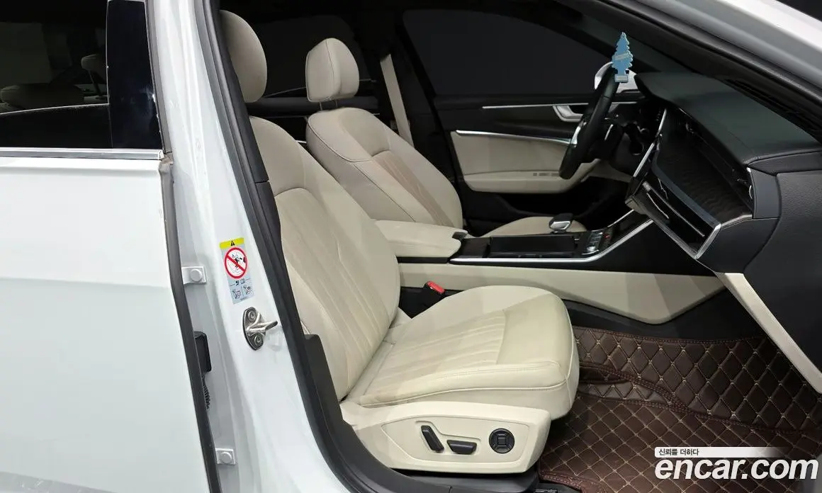 Audi A6 2023 2.0 автомат (гидро), фото 11