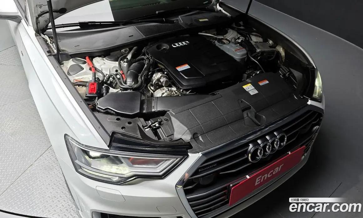 Audi A6 2023 2.0 автомат (гидро), фото 6