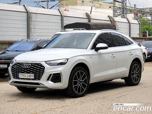 Audi Q5 2023 2.0 автомат (гидро), миниатюра 2 Audi Q5 2023 2.0 автомат (гидро), миниатюра 2