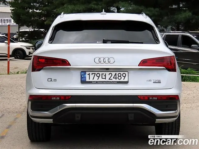 Audi Q5 2023 2.0 автомат (гидро), миниатюра 4 Audi Q5 2023 2.0 автомат (гидро), миниатюра 4