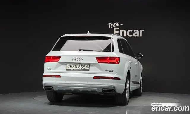 Audi Q7 2019 2.0 автомат (гидро), миниатюра 4 Audi Q7 2019 2.0 автомат (гидро), миниатюра 4