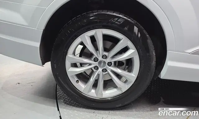 Audi Q7 2019 2.0 автомат (гидро), миниатюра 5 Audi Q7 2019 2.0 автомат (гидро), миниатюра 5