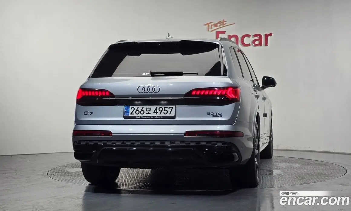 Audi Q7 2023 3.0 автомат (гидро), фото 4 Audi Q7 2023 3.0 автомат (гидро), фото 4