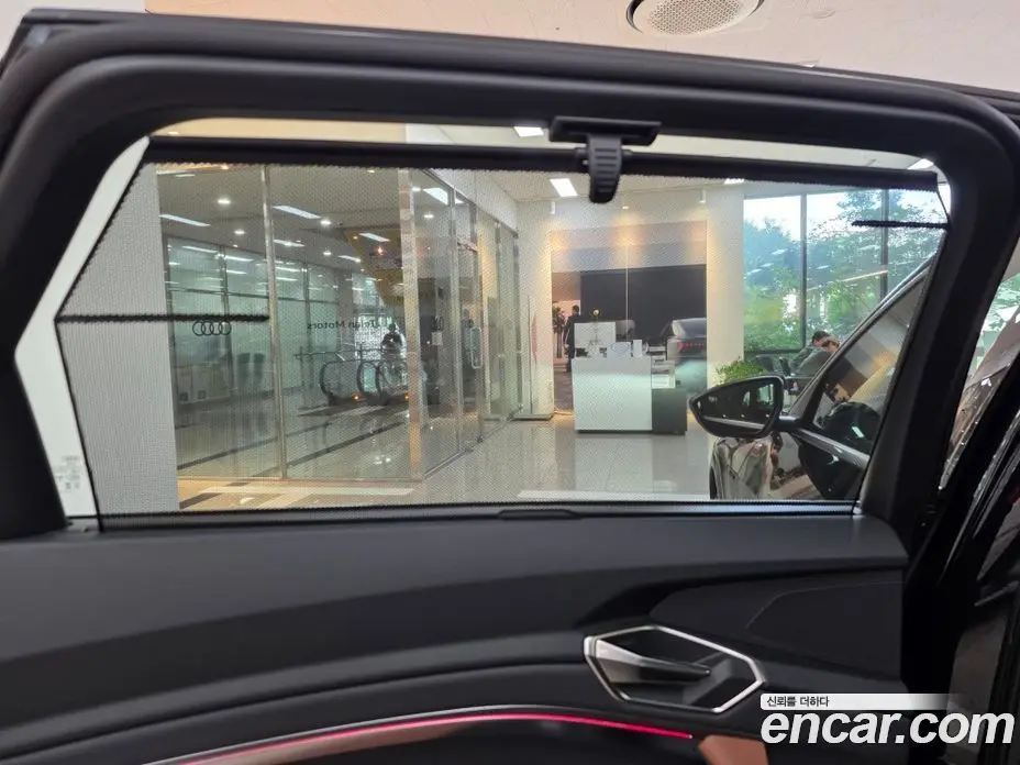 Audi Q8 e-tron 2024 автомат (гидро), фото 18 Audi Q8 e-tron 2024 автомат (гидро), фото 18