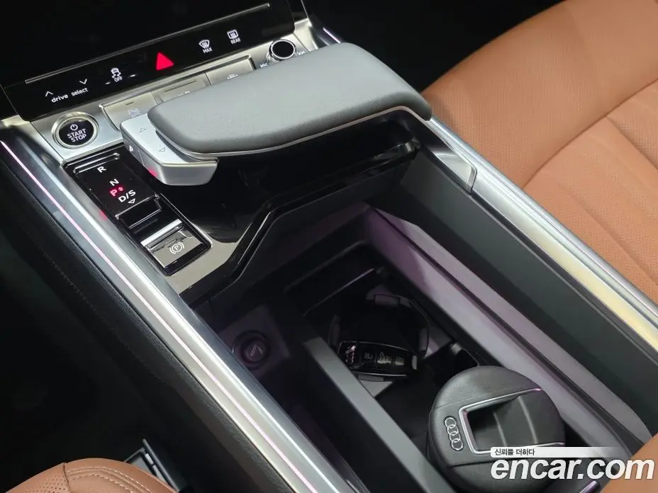 Audi Q8 e-tron 2024 автомат (гидро), фото 9 Audi Q8 e-tron 2024 автомат (гидро), фото 9
