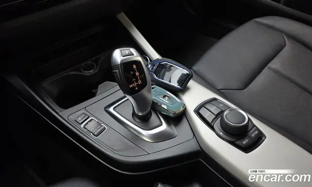 BMW 1 серия 2016 2.0 автомат (гидро), миниатюра 12
