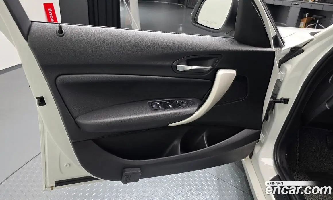 BMW 1 серия 2016 2.0 автомат (гидро), фото 14 BMW 1 серия 2016 2.0 автомат (гидро), фото 14