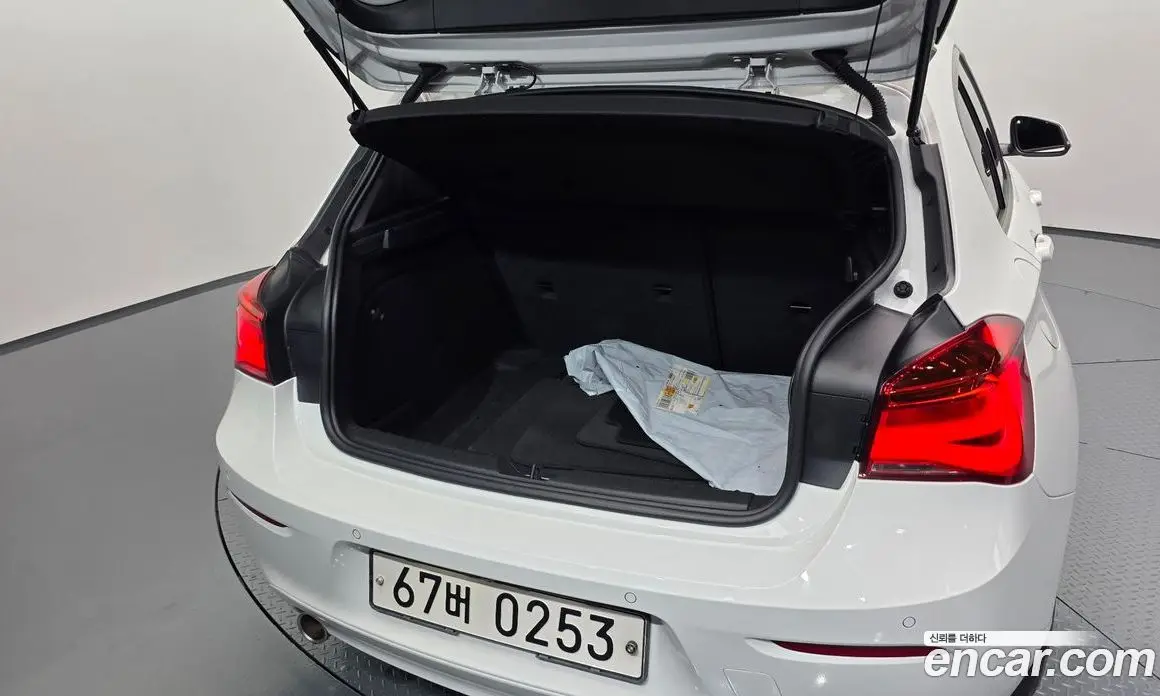 BMW 1 серия 2016 2.0 автомат (гидро), фото 30 BMW 1 серия 2016 2.0 автомат (гидро), фото 30