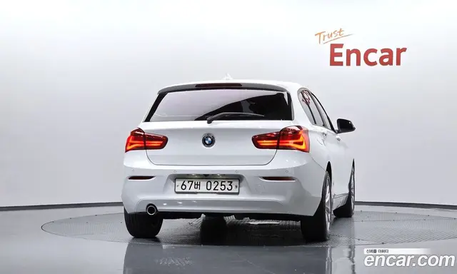 BMW 1 серия 2016 2.0 автомат (гидро), миниатюра 4 BMW 1 серия 2016 2.0 автомат (гидро), миниатюра 4