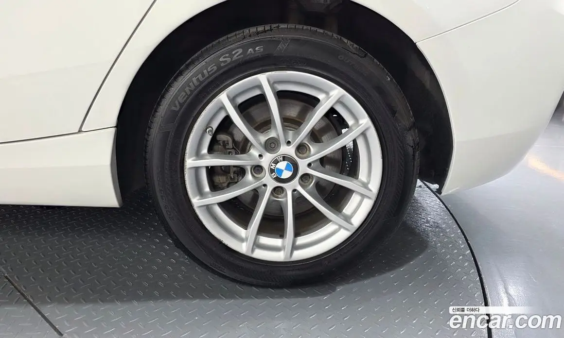 BMW 1 серия 2016 2.0 автомат (гидро), фото 7 BMW 1 серия 2016 2.0 автомат (гидро), фото 7