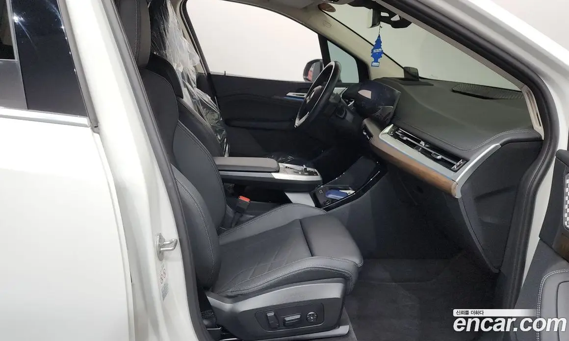 BMW 2 серия 2023 2.0 автомат (гидро), фото 16 BMW 2 серия 2023 2.0 автомат (гидро), фото 16