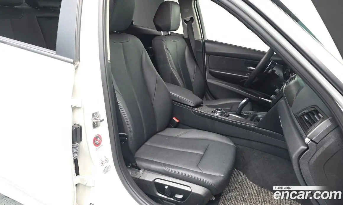BMW 3 серия 2013 2.0 автомат (гидро), фото 12 BMW 3 серия 2013 2.0 автомат (гидро), фото 12