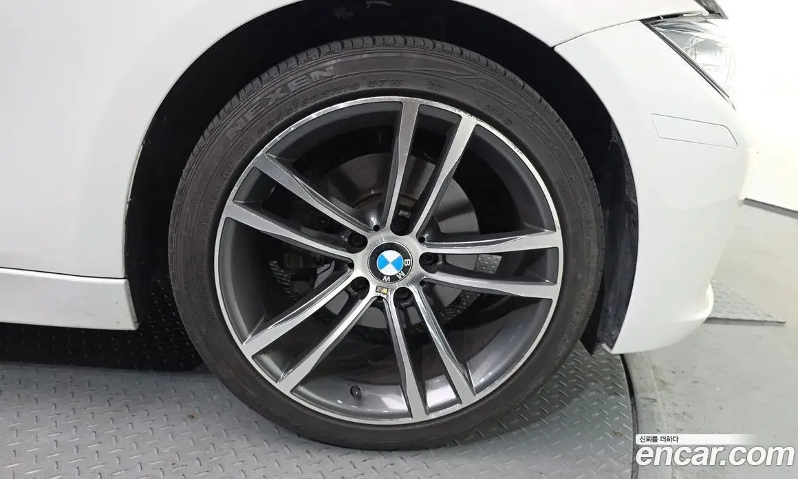 BMW 3 серия 2013 2.0 автомат (гидро), фото 5 BMW 3 серия 2013 2.0 автомат (гидро), фото 5