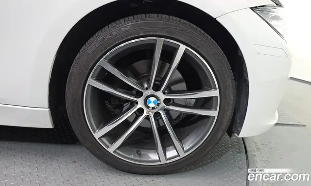 BMW 3 серия 2013 2.0 автомат (гидро), миниатюра 5 BMW 3 серия 2013 2.0 автомат (гидро), миниатюра 5