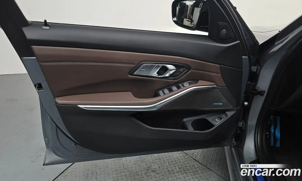 BMW 3 серия 2025 3.0 автомат (гидро), фото 14 BMW 3 серия 2025 3.0 автомат (гидро), фото 14