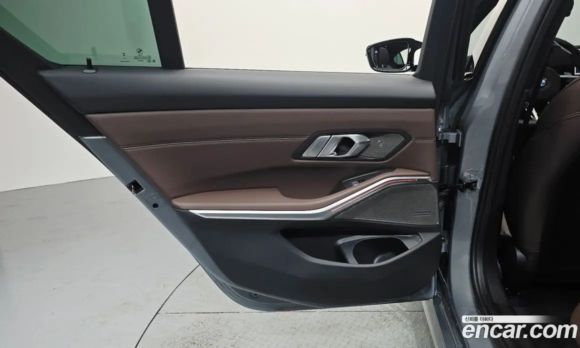 BMW 3 серия 2025 3.0 автомат (гидро), фото 15 BMW 3 серия 2025 3.0 автомат (гидро), фото 15